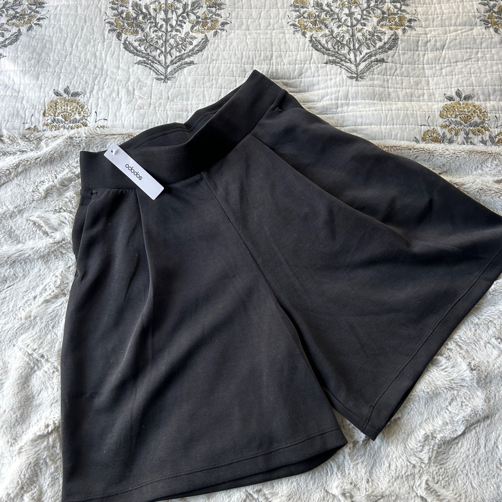 SUPER SOFT Black Shorts